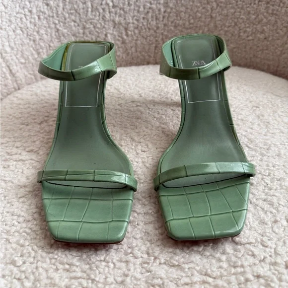 ZARA Sage Green Croc-Embossed Heels - Picture 3 of 9